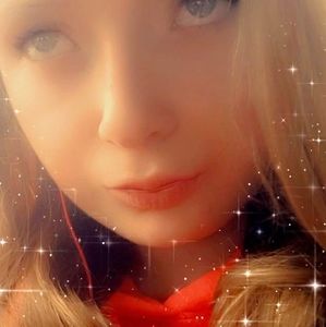 Meet your Posher, Abigail